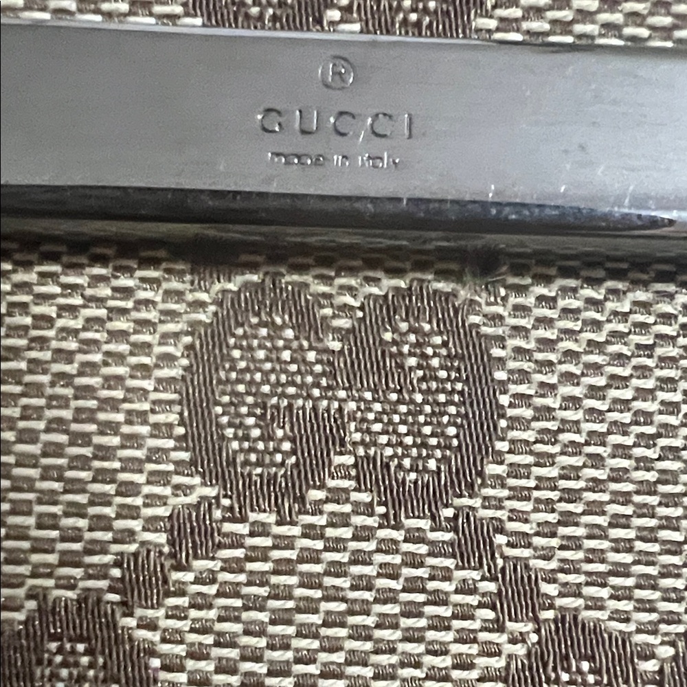 ⭐️Gucci Beige and Brown Monogram Wallet - Picture 2 of 14